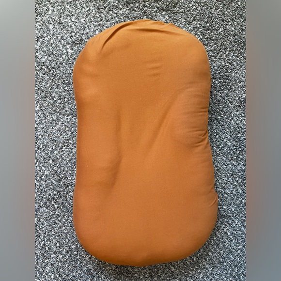 Snuggle Me Organic Infant Lounger Pink Gumdrop + 1 Cover Camel Brown - Picture 8 of 9